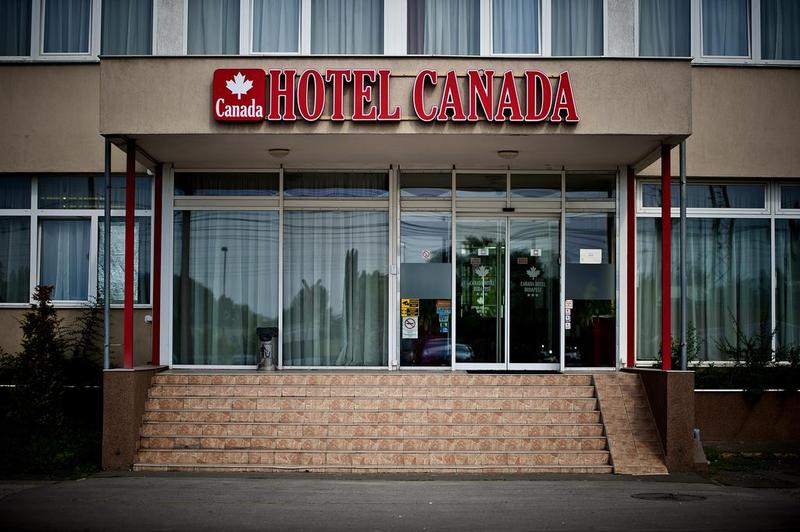Canada Hotel Kft