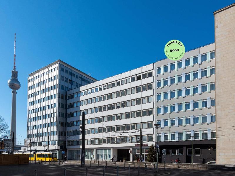 Greet Berlin Alexanderplatz image