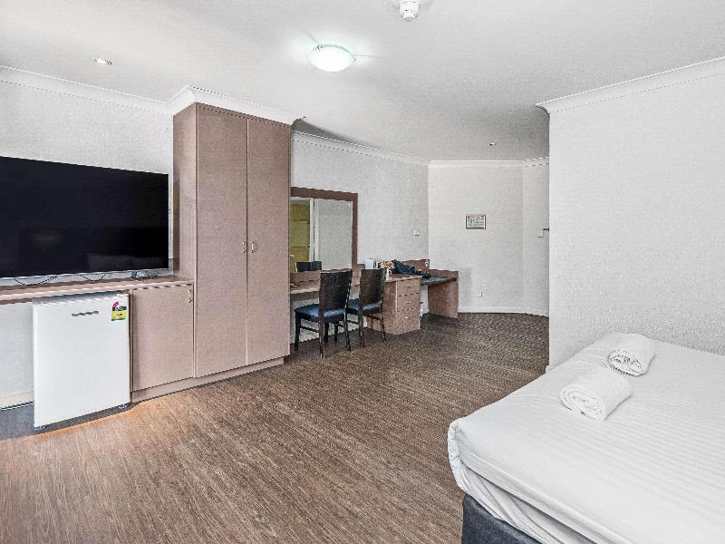 Greet Hotel Alice Springs image