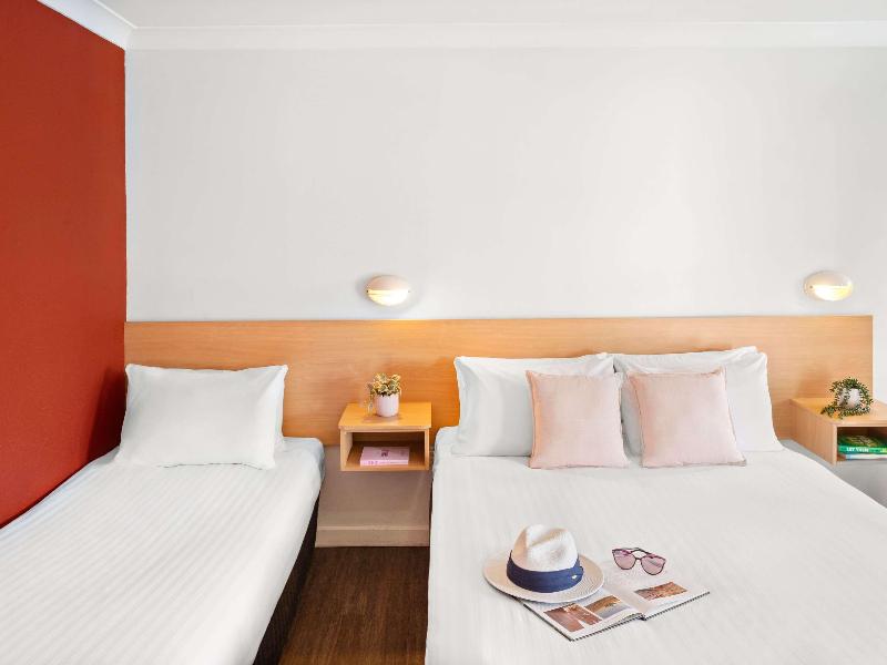Greet Hotel Alice Springs image