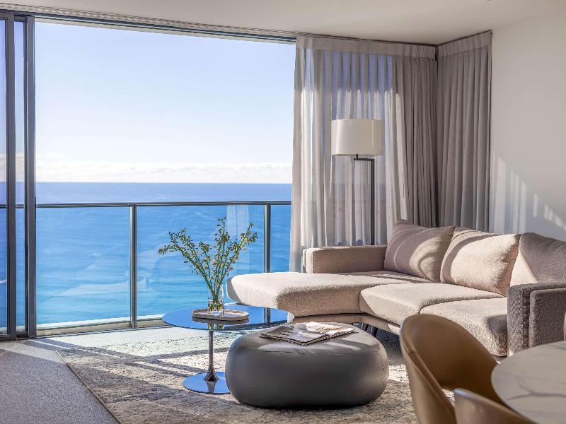 Peppers Broadbeach image