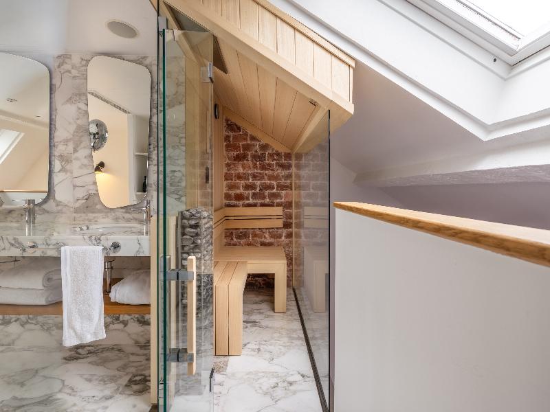 Artus Hotel image
