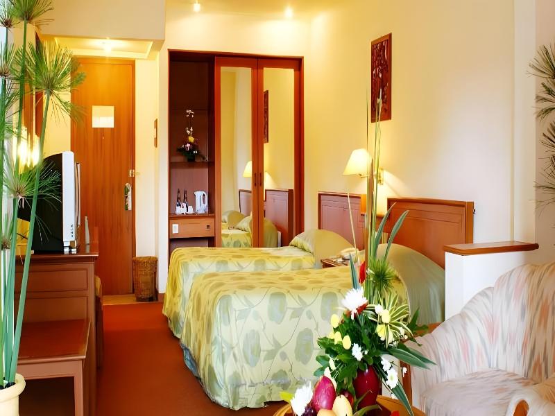 Purnama Hotel Batu image
