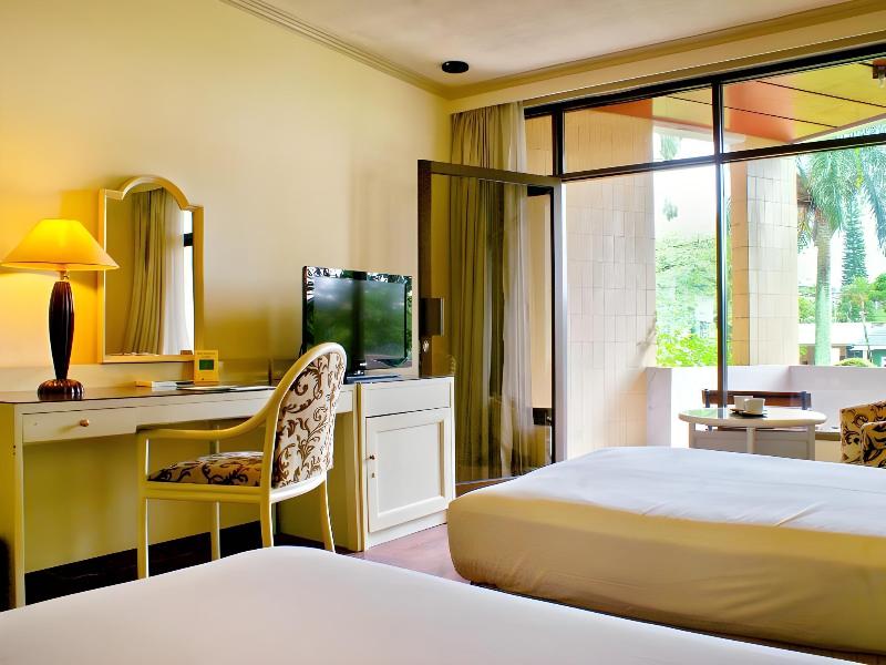 Purnama Hotel Batu image