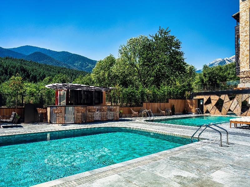Premier Luxury Mountain Resort image