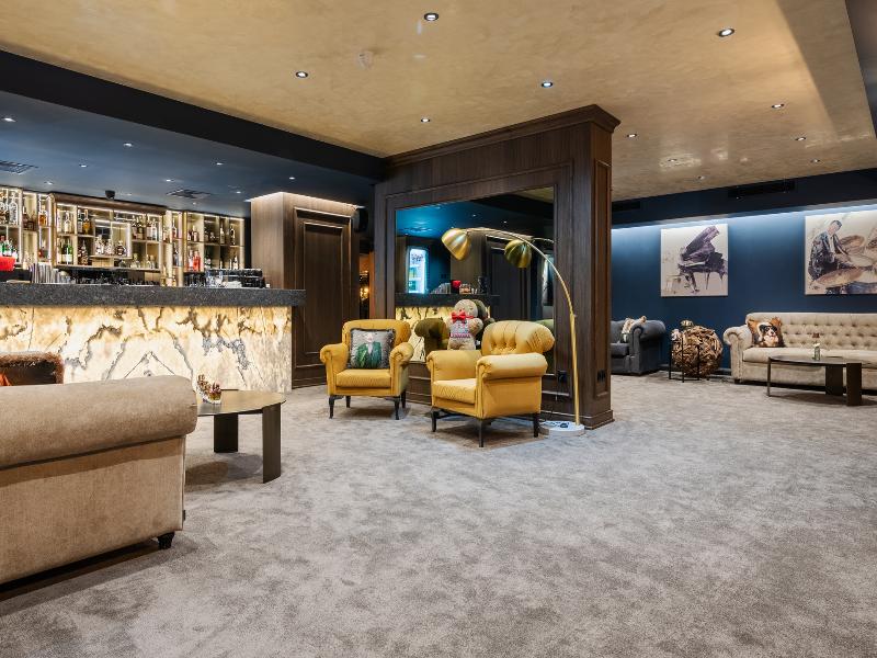 Premier Luxury Mountain Resort image