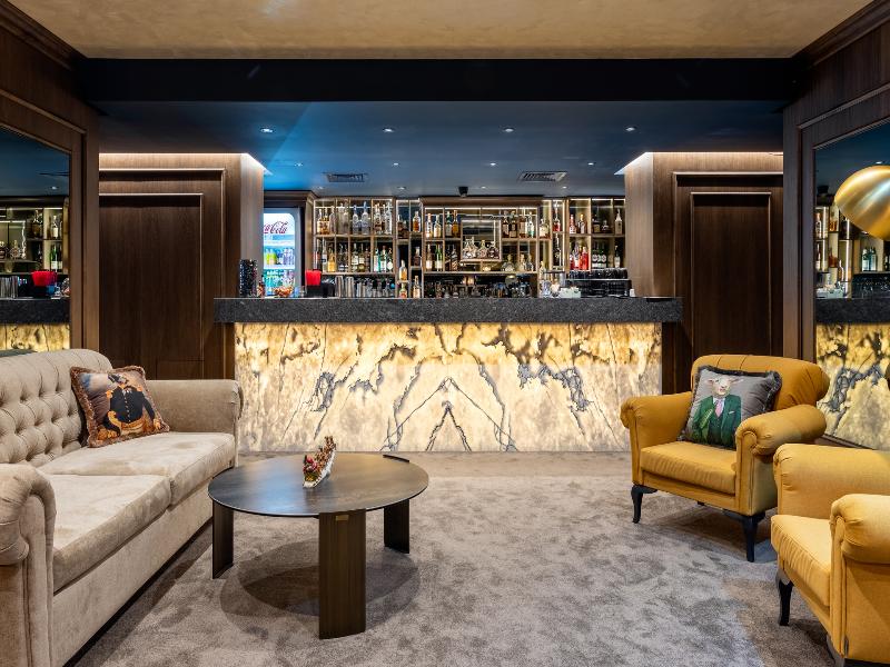 Premier Luxury Mountain Resort image