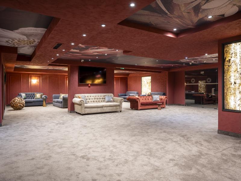 Premier Luxury Mountain Resort image