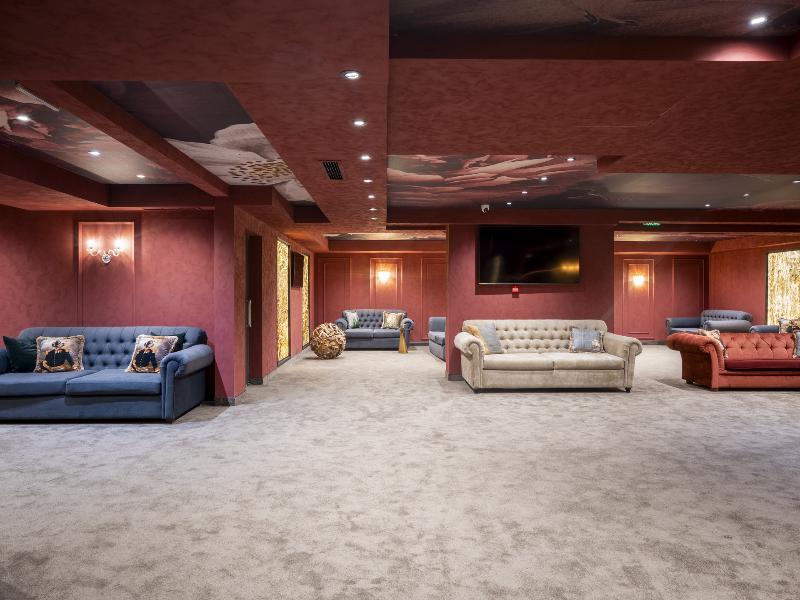 Premier Luxury Mountain Resort image