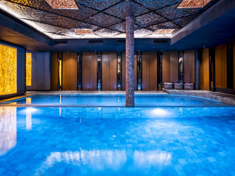Premier Luxury Mountain Resort image