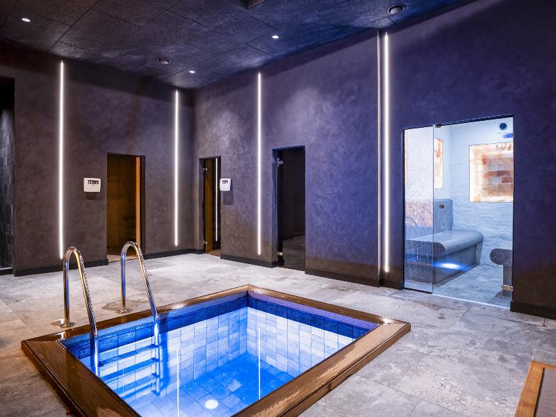 Premier Luxury Mountain Resort image