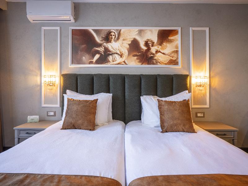 Premier Luxury Mountain Resort image