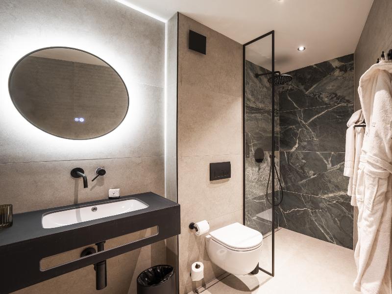 Premier Luxury Mountain Resort image
