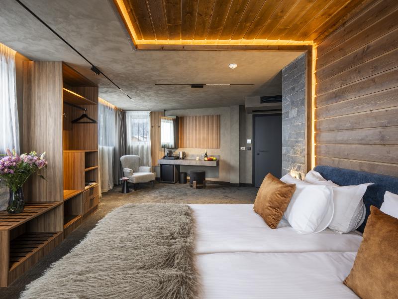 Premier Luxury Mountain Resort image