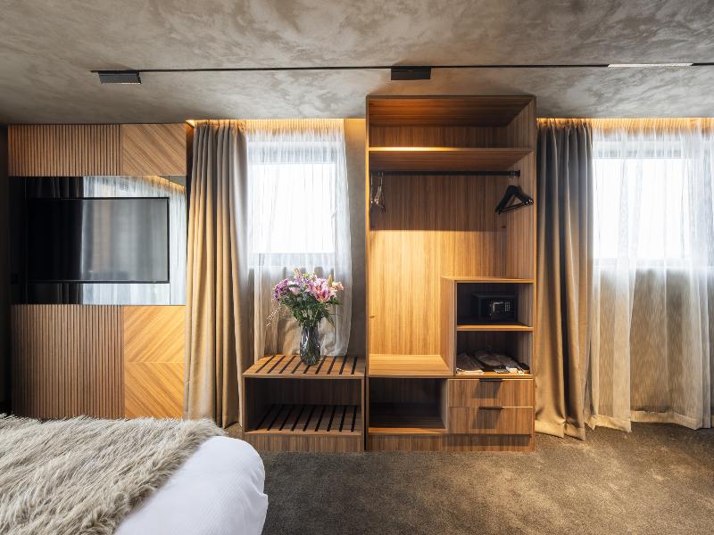 Premier Luxury Mountain Resort image