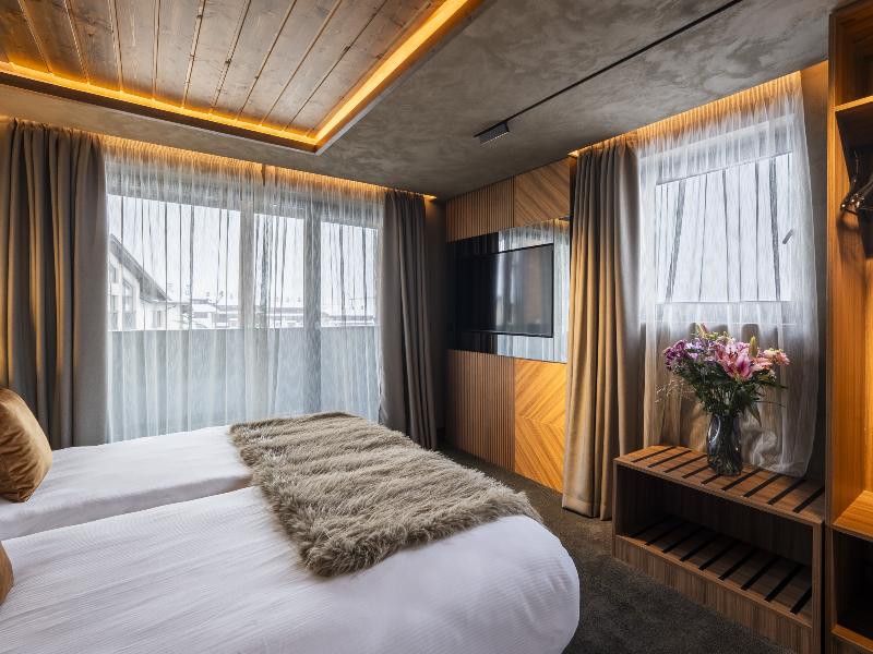 Premier Luxury Mountain Resort image