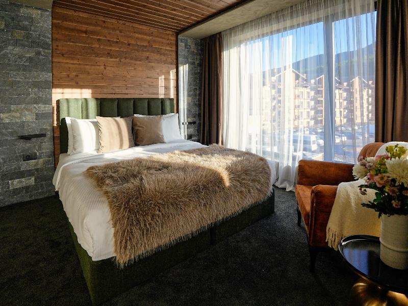 Premier Luxury Mountain Resort image