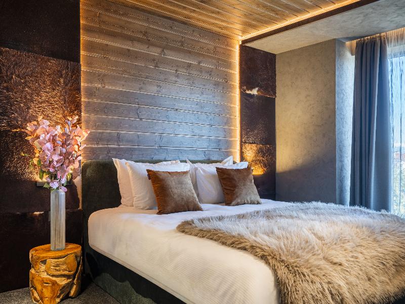Premier Luxury Mountain Resort image