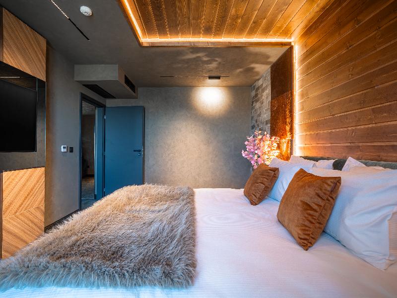 Premier Luxury Mountain Resort image