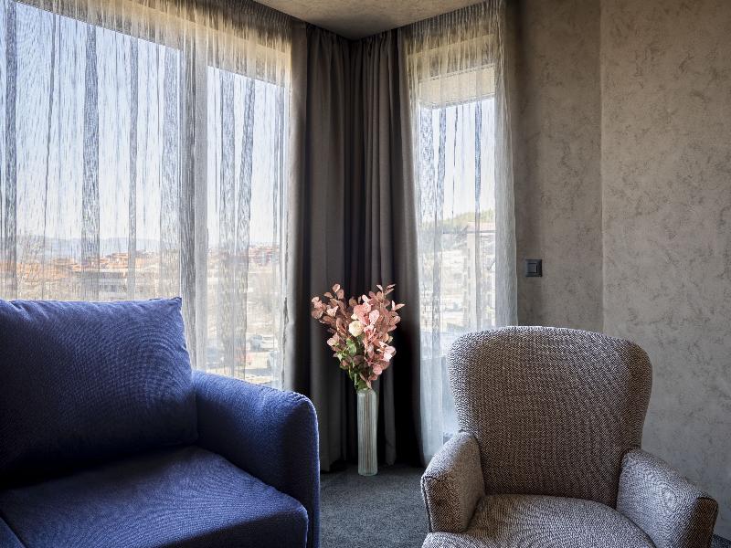 Premier Luxury Mountain Resort image