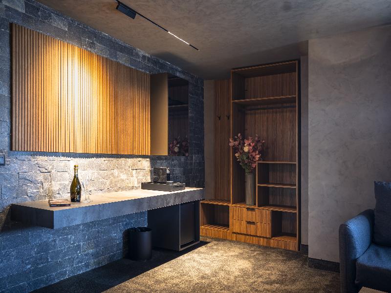 Premier Luxury Mountain Resort image