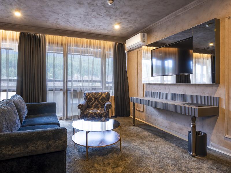 Premier Luxury Mountain Resort image