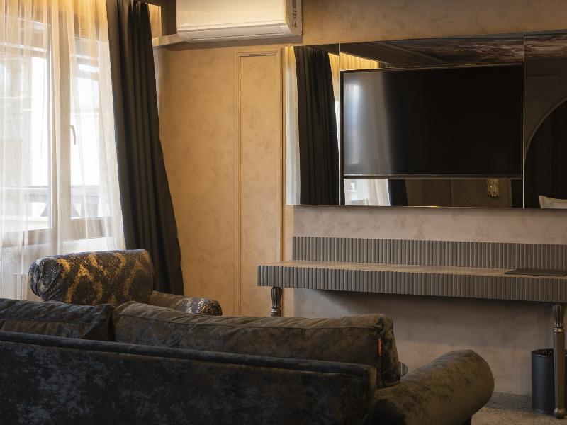 Premier Luxury Mountain Resort image