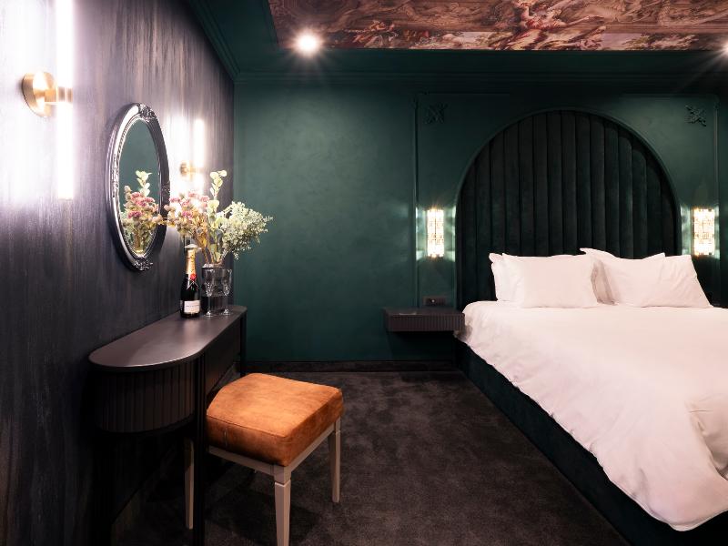 Premier Luxury Mountain Resort image
