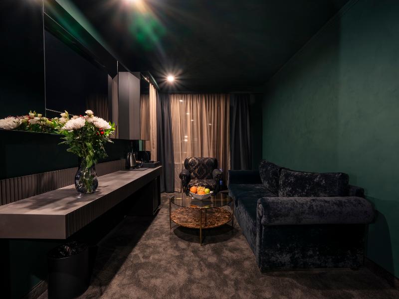 Premier Luxury Mountain Resort image