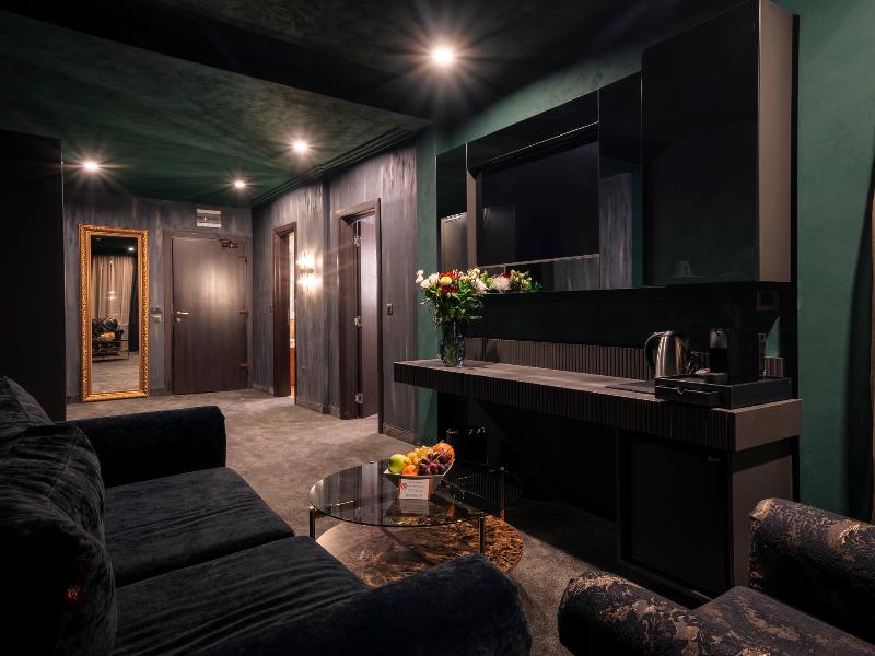 Premier Luxury Mountain Resort image