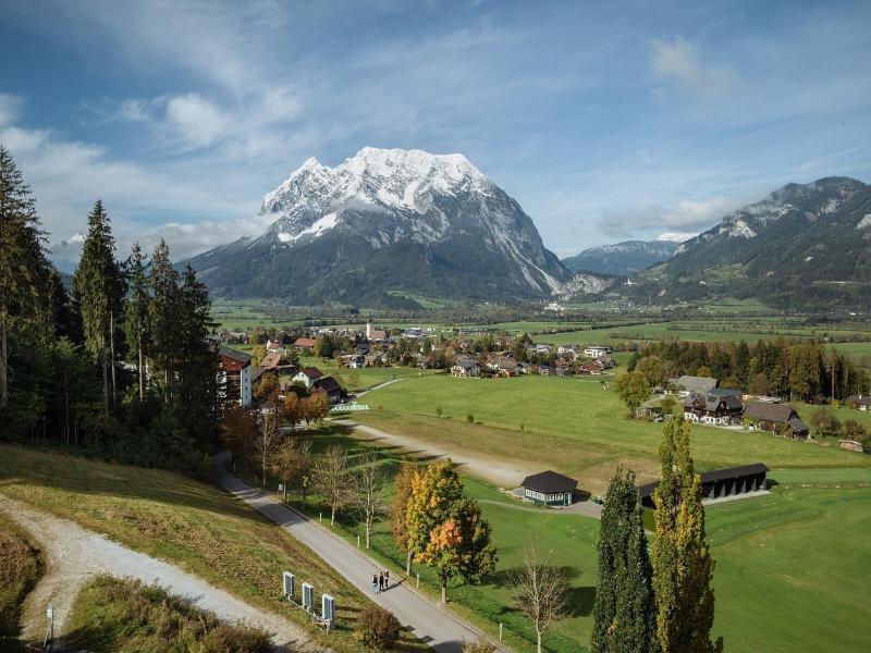Imlauer Hotel Schloss Pichlarn image