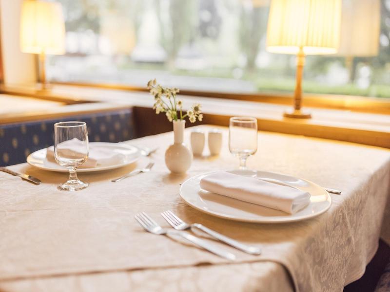 Parkhotel Schachen image