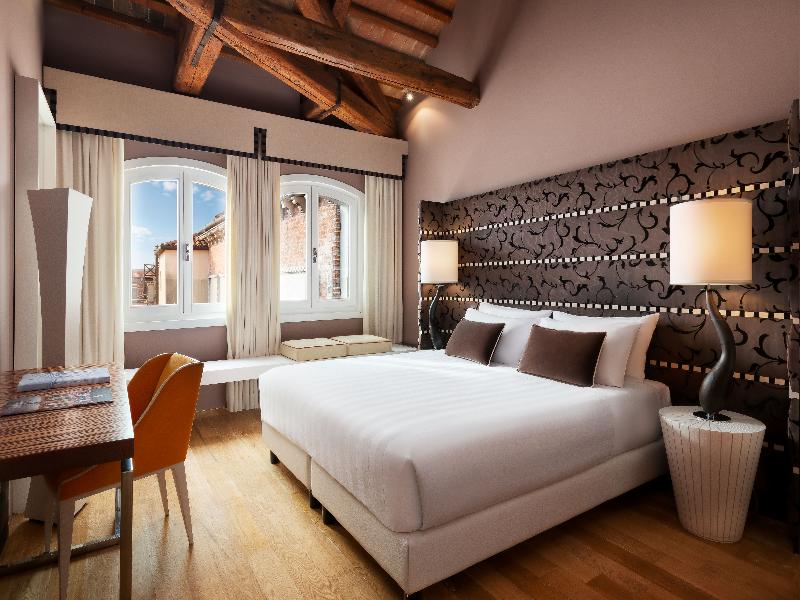 Sina Centurion Palace image