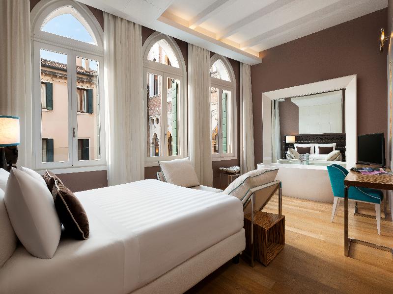 Sina Centurion Palace image