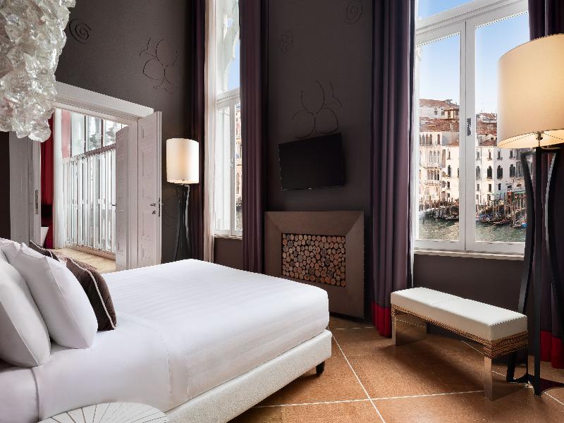 Sina Centurion Palace image