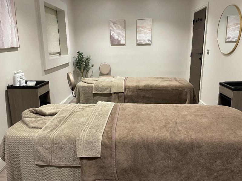 Surya Hogs Back Hotel and Spa image