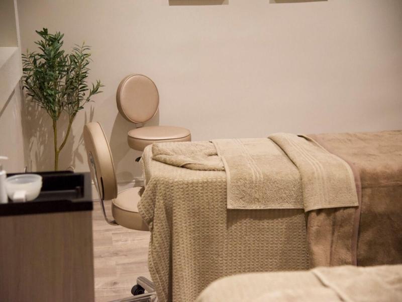 Surya Hogs Back Hotel and Spa image