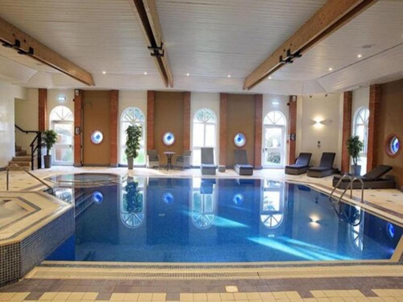 Surya Hogs Back Hotel and Spa image