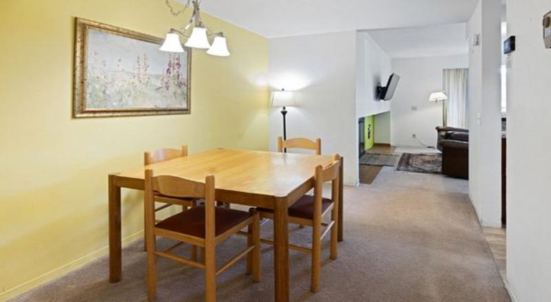 Aspen Ridge Condominiums by Vail Resorts image
