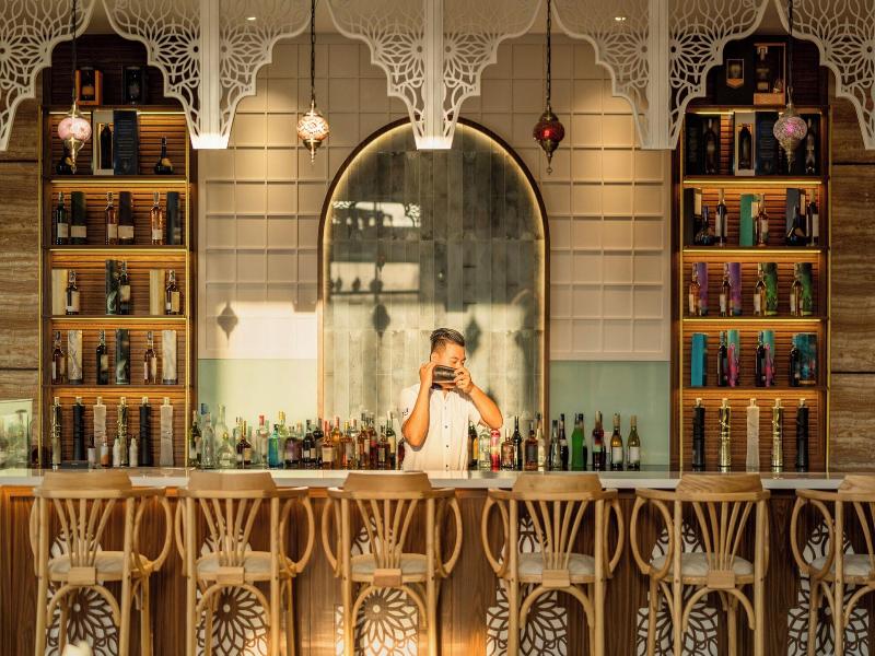 Cendeluxe Hotel –Managed by H&K Hospitality