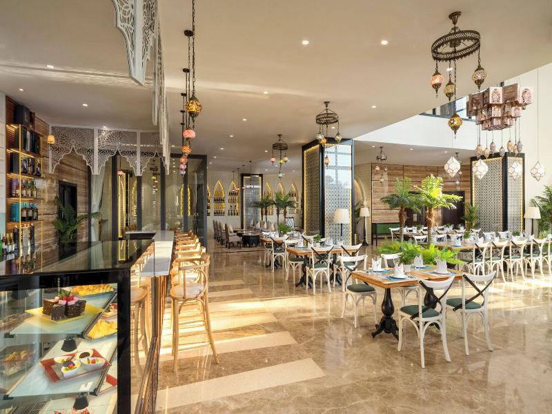 Cendeluxe Hotel –Managed by H&K Hospitality