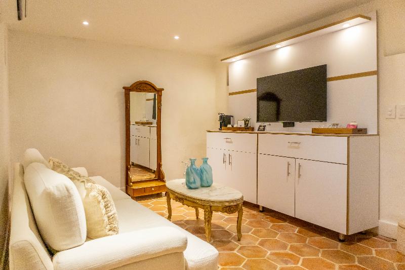 El Marques Hotel Boutique image