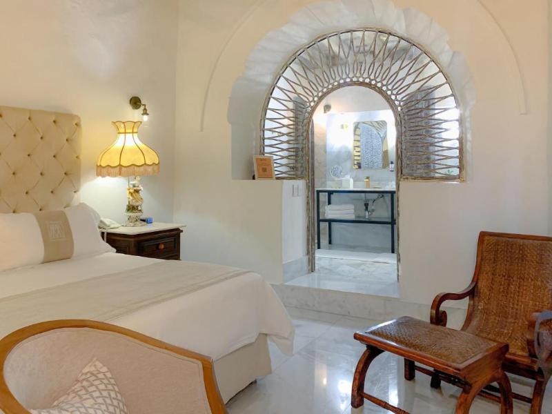 El Marques Hotel Boutique image