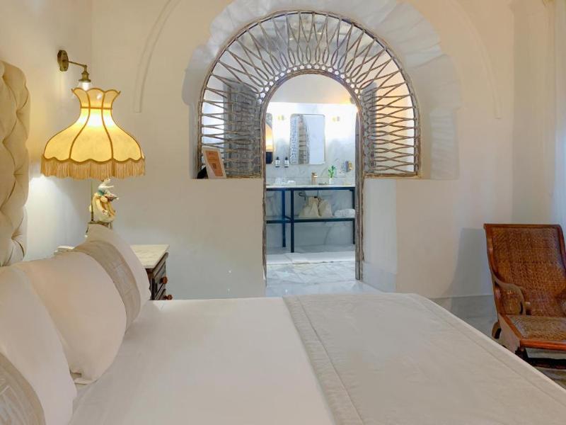 El Marques Hotel Boutique image