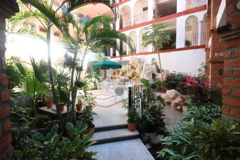 Encino Hotel