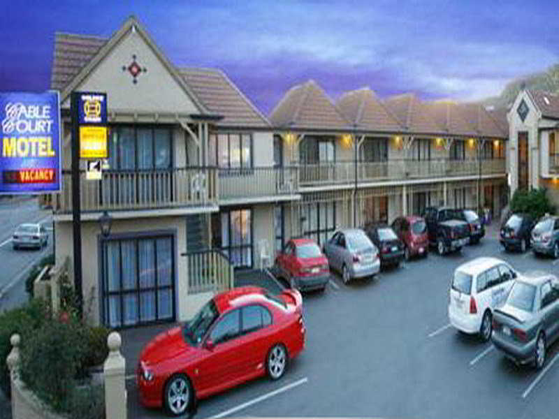 CABLE COURT MOTEL