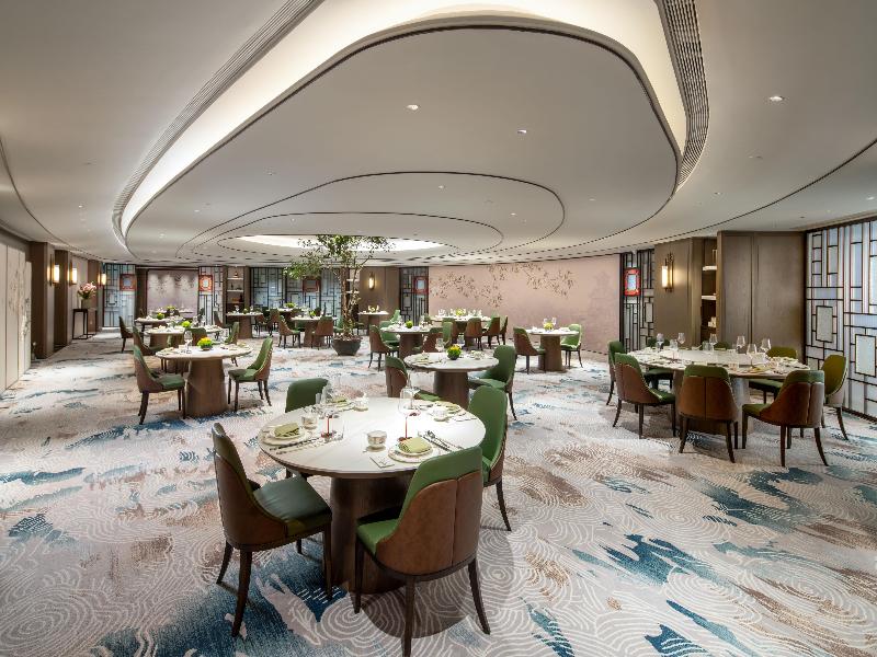 Yuexiu Hotel Guangzhou, Curio Collection by Hilton image