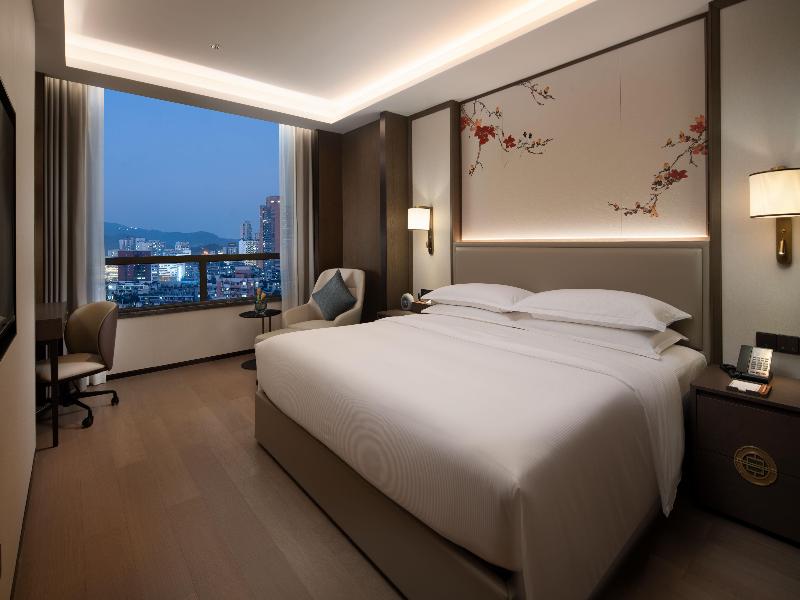 Yuexiu Hotel Guangzhou, Curio Collection by Hilton image