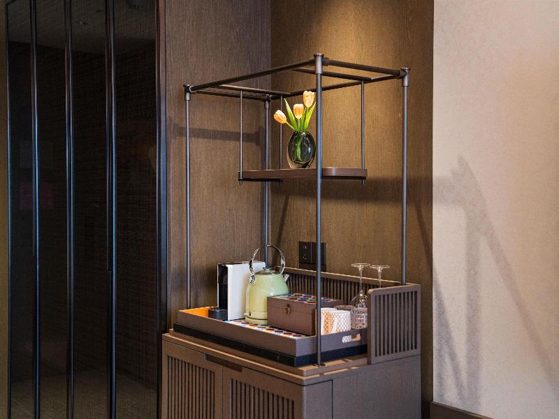 Yuexiu Hotel Guangzhou, Curio Collection by Hilton image