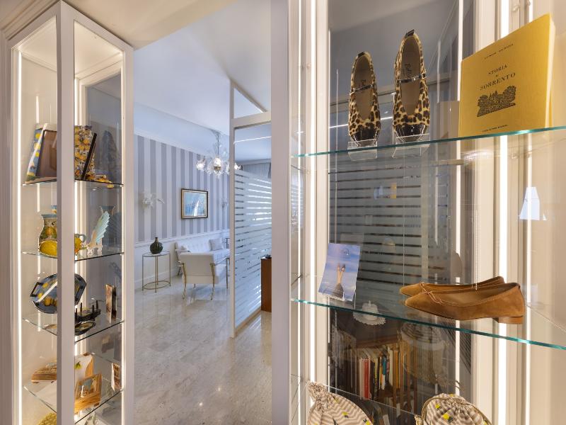 Hotel Regina Sorrento image
